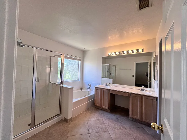 3310 E Nighthawk Way — Photo 12