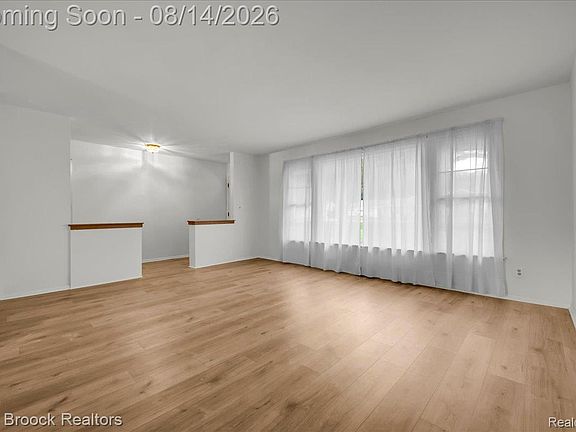 5th image of 6695 W Dartmoor Rd