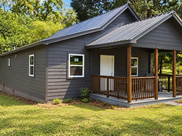 2 Smith Rd, Newnan, GA 30263