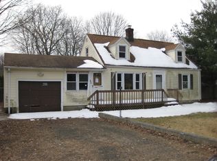 593 Foxon Rd, North Branford, CT 06471