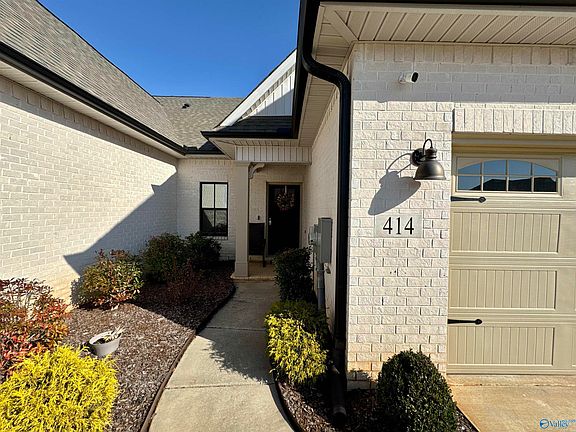 4th image of 414 Raleigh Elm Dr