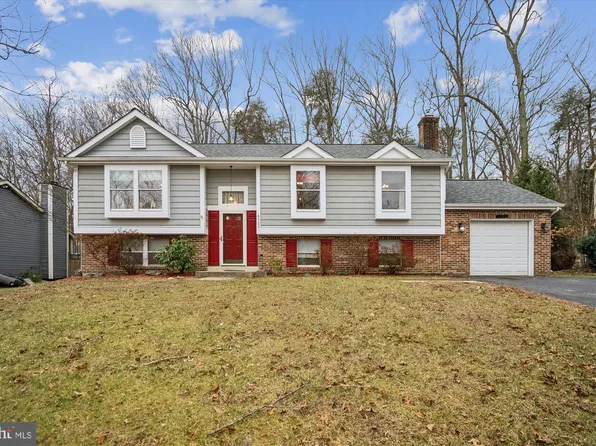 8121 Triple Crown Rd, Bowie, MD 20715