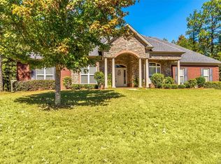 57 Brookwood Dr, Wetumpka, AL 36093