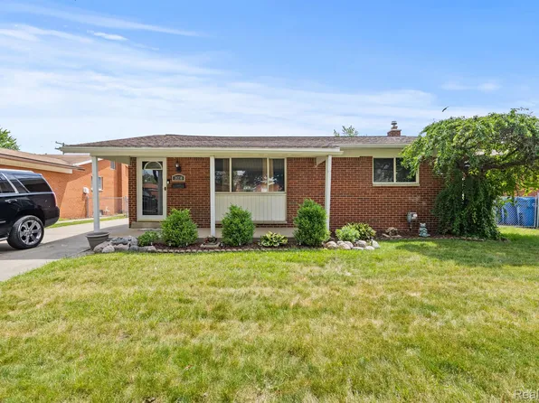 28230 Newport Dr, Warren, MI 48088