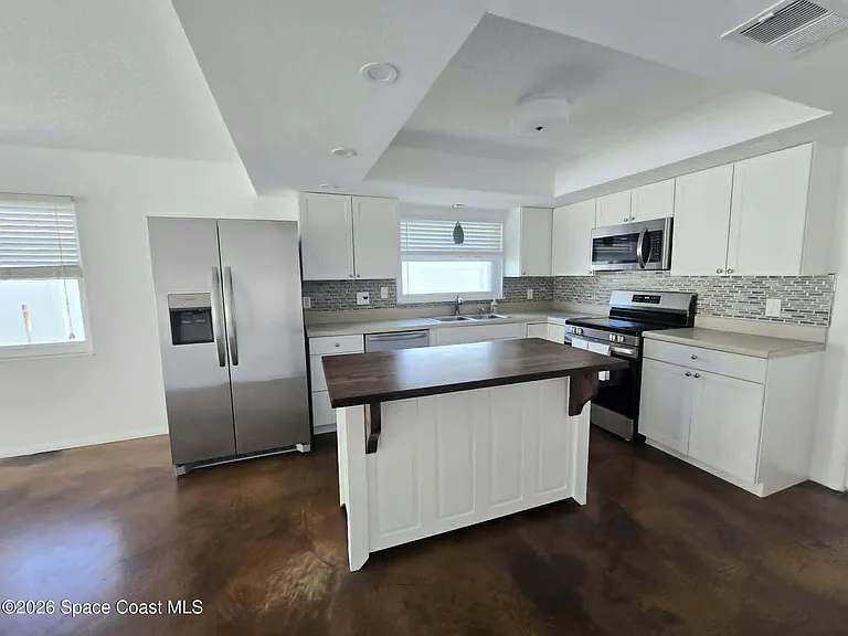 598 Verbenia Ct — Photo 12