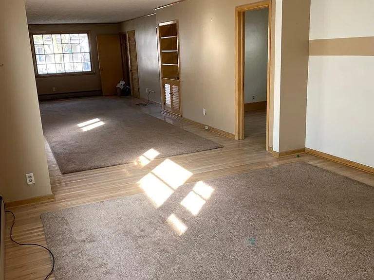 413 Willett St — Photo 3