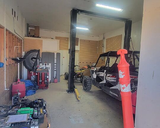4th image of 2104 Thomas R Cannell Rd
