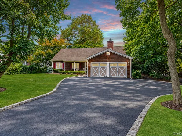 265 Oak Neck Lane, West Islip, NY 11795
