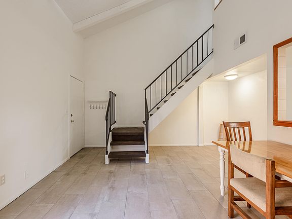 4th image of 1831 W Mulberry Dr #130