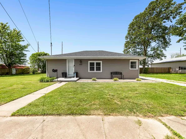 1007 S Main St, Fort Branch, IN 47648