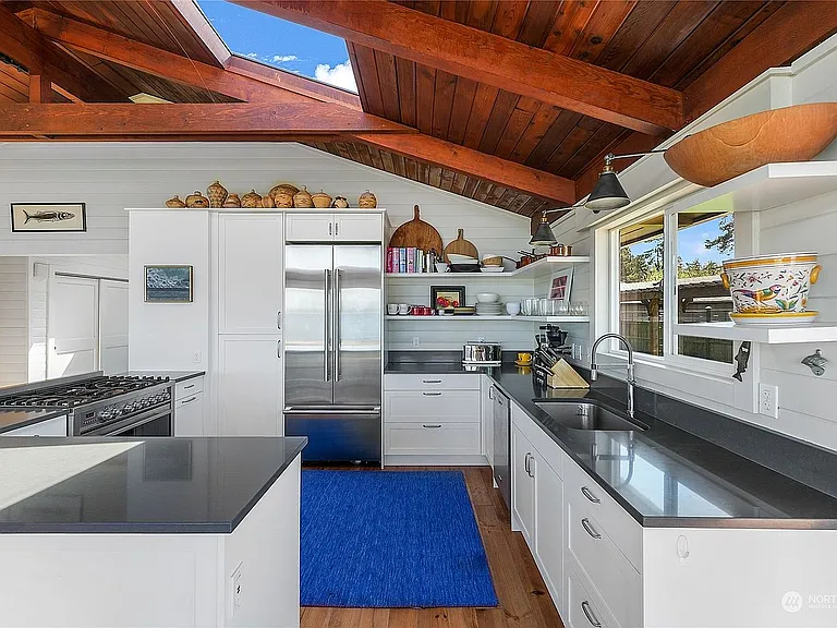 6280 W Shore Rd — Photo 10
