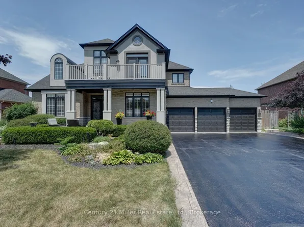 8 Watercliff Pl, Hamilton, ON L8E 6E5