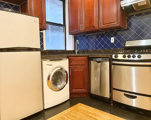 Rented by Vector New York, LLC | media 12