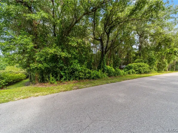835 N McGowan Ave, Crystal River, FL 34429
