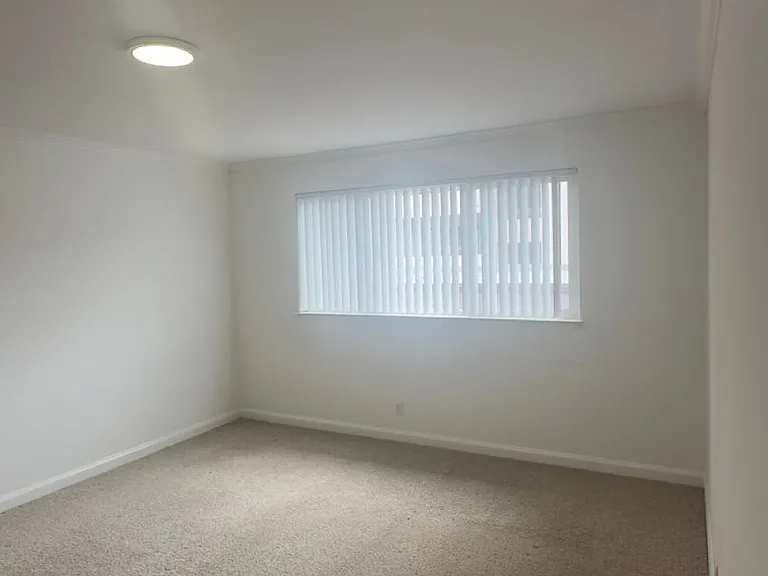 565 Chestnut St. — Photo 14