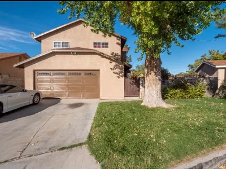 44060 Palm Ln — Photo 1