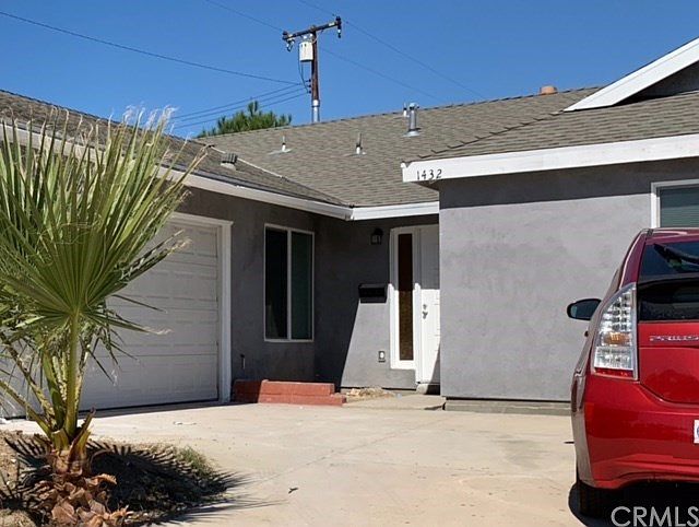 1st image of 1432 W Rosewood Ct