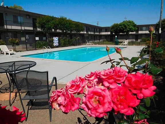 3rd image of 2830 Mills Park Dr #18