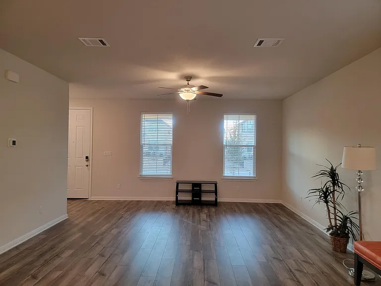 138 Sawtooth Mountain Way — Photo 10