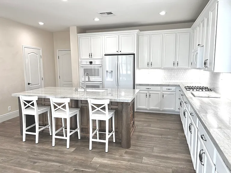 7140 Charter Crest St — Photo 28