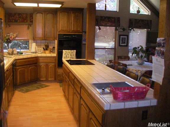 5th image of 4660 E Mosher Dr