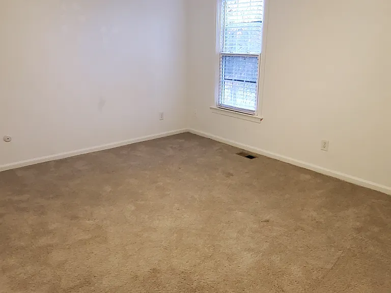 1328 Fernside Ct — Photo 14