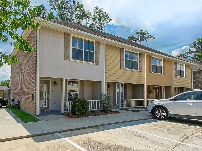 13080 Burgess Ave #8 — Photo 3