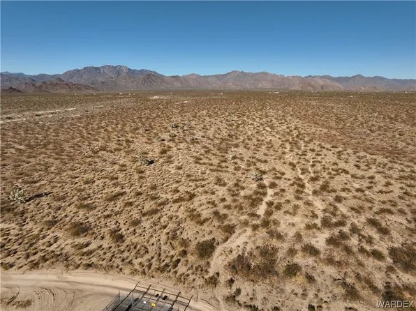 0 Ray Rd, Yucca, AZ 86438