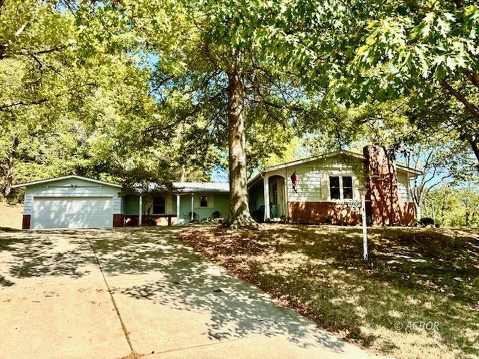 Real estate listing image