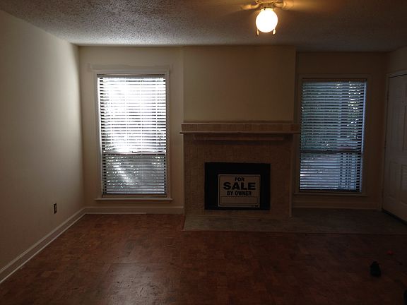 4th image of 448 Deerwood St Unit G