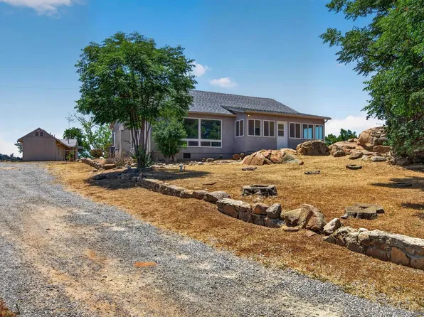 1202 Creelman Ln, Ramona, CA 92065