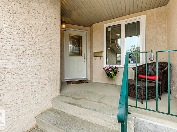 3rd image of 1601 Clover Bar Rd #32
