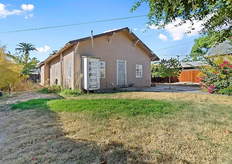 777 E El Monte Way — Photo 27