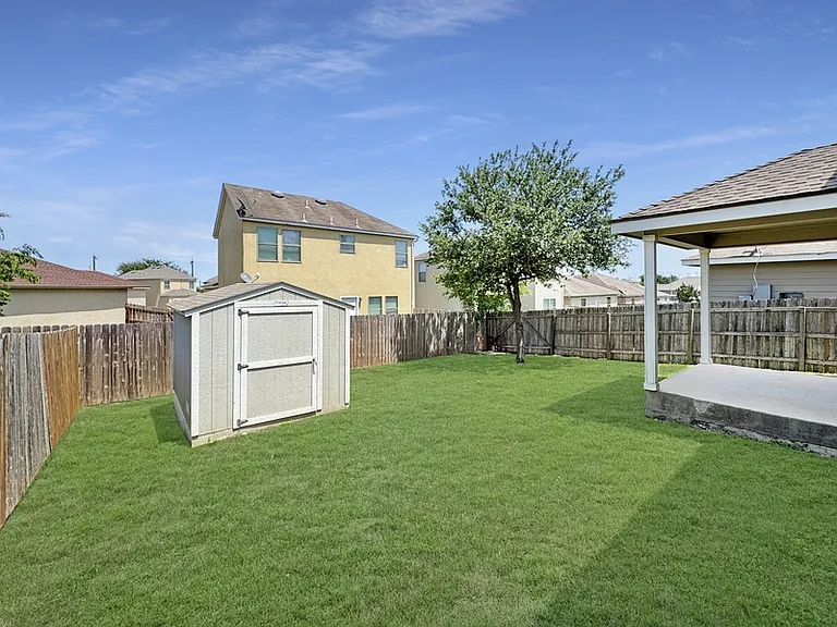 6910 Hallie Spirit — Photo 34