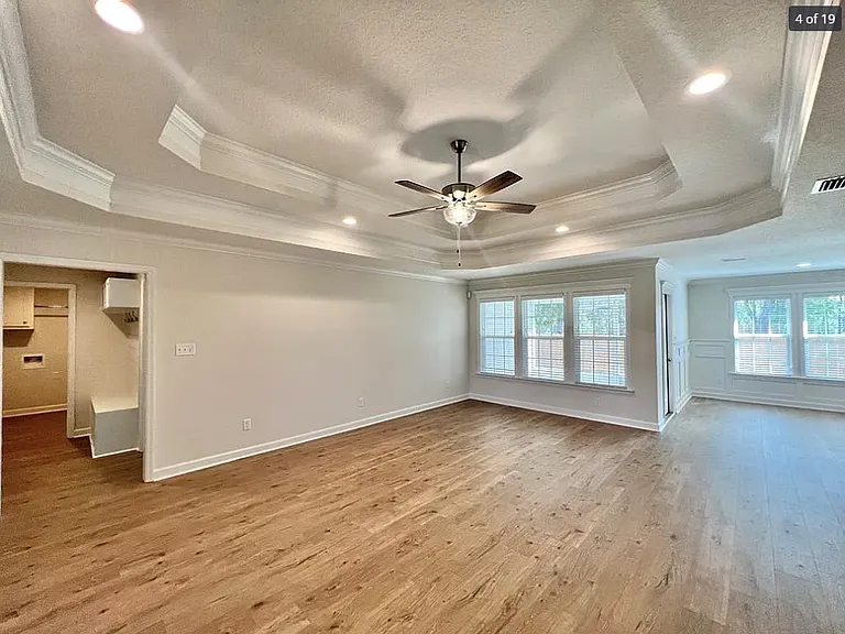 3965 Landings Cir — Photo 4