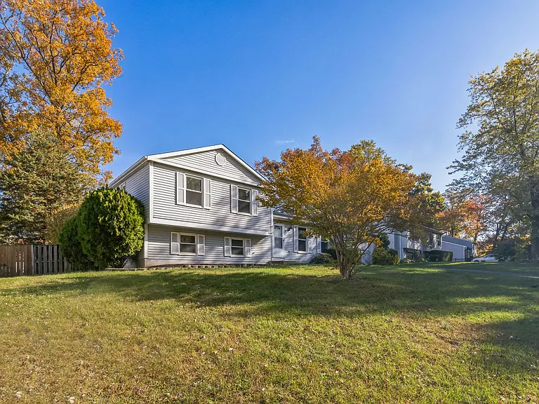 3388 Chelsea Dr — Photo 26