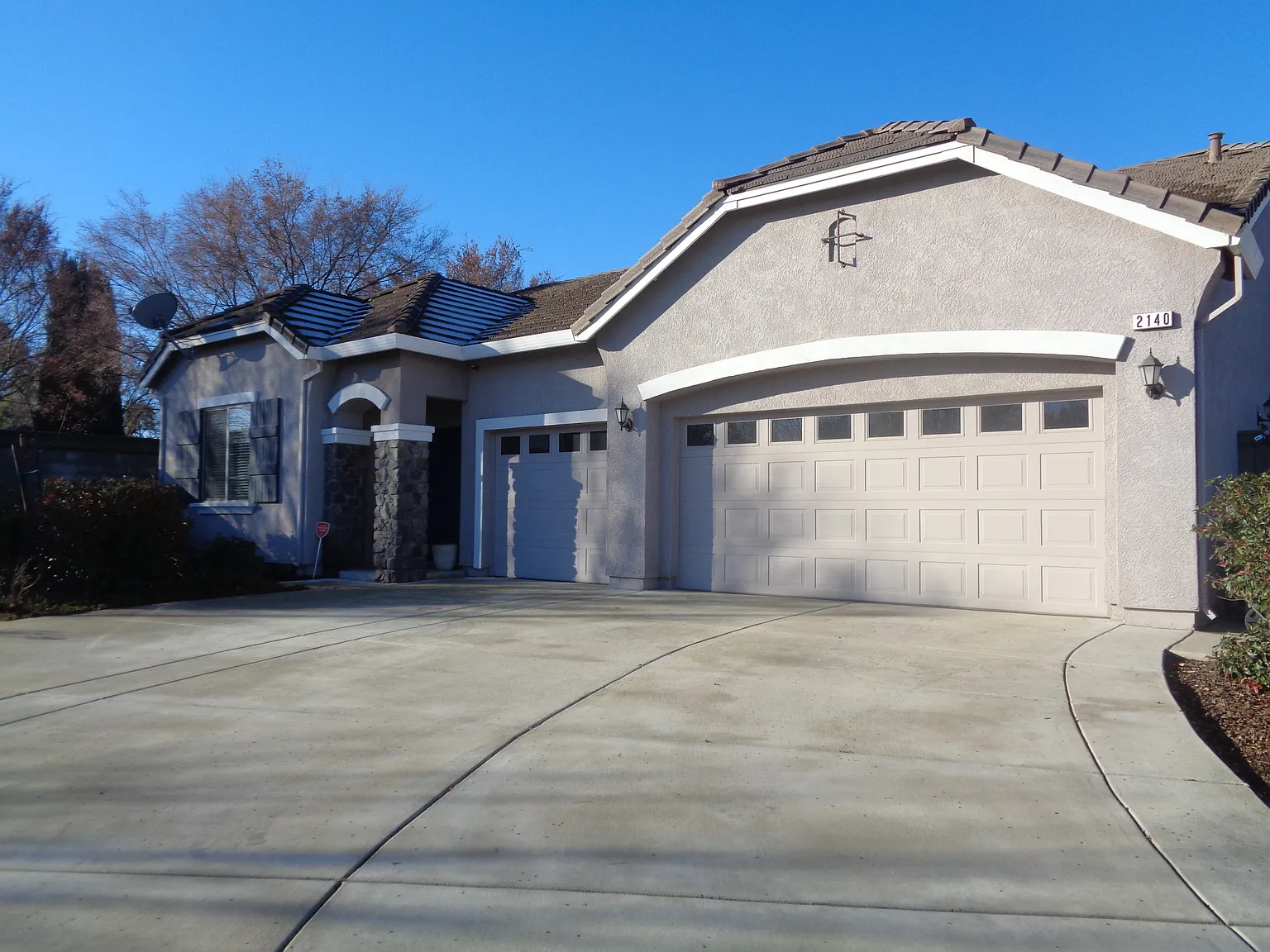 2140 Cling Drive - 1 — Photo 1