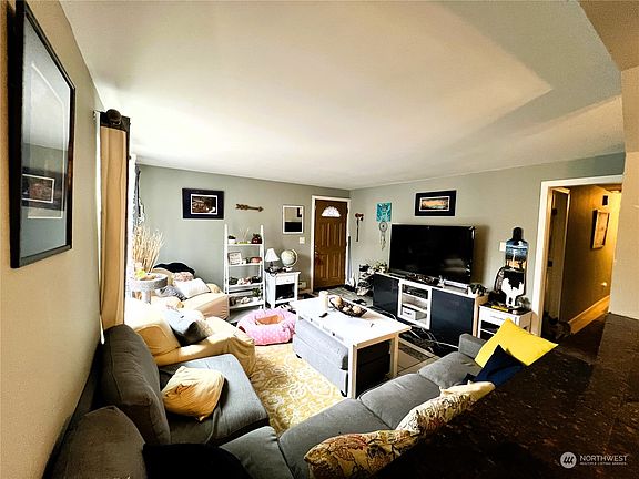 4th image of 31823 120th Avenue SE