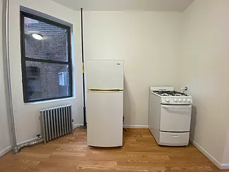 Rented by Urban Real Estate Property Group Inc