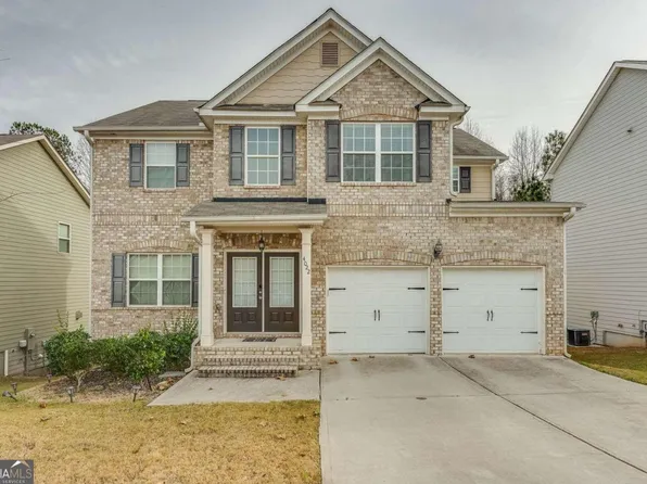 4022 Village Crossing Cir, Ellenwood, GA 30294