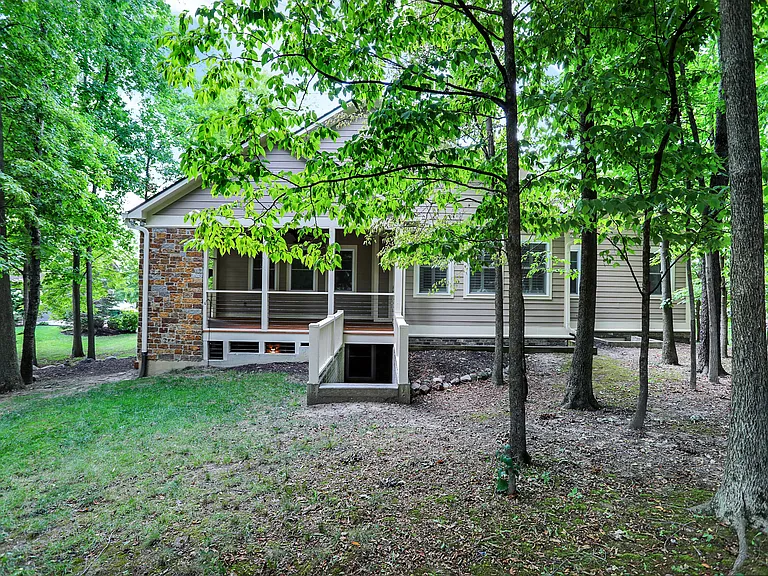 16893 Oak Manor Dr — Photo 70