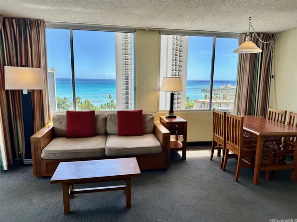 2427 Kuhio Ave #1402, Honolulu, HI 96815