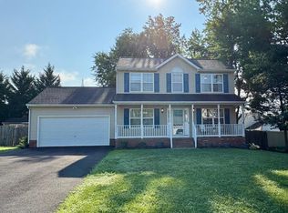 12224 Stonehenge Dr, Fredericksburg, VA 22407