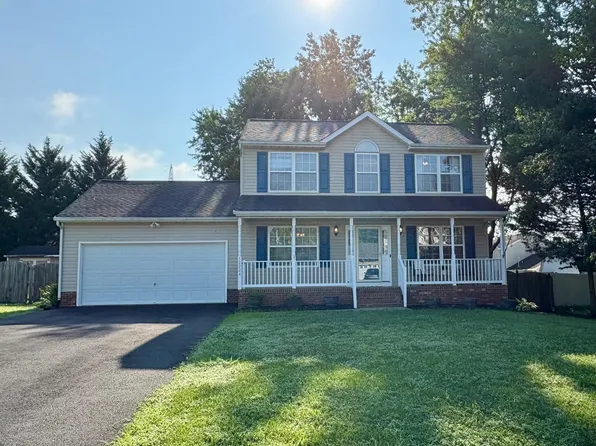 12224 Stonehenge Dr, Fredericksburg, VA 22407