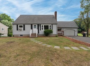 104 Mishawum Rd, Woburn, MA 01801