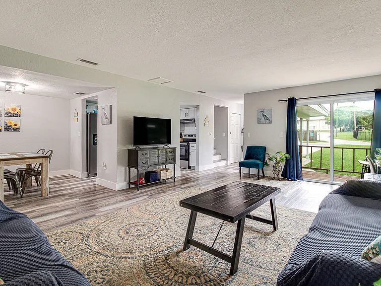 427 W Rich Ave — Photo 12