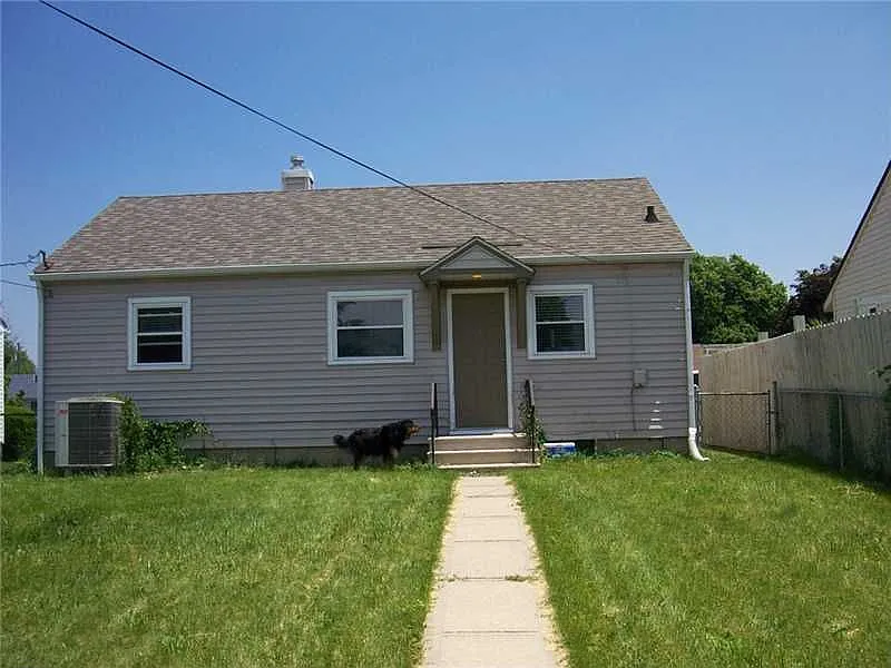 626 S Spencer Ave photo 1