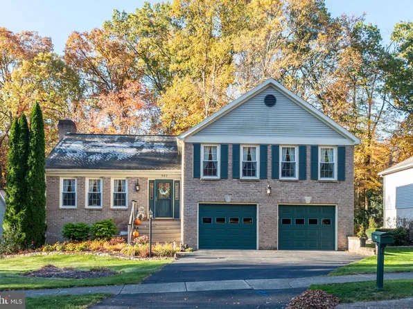 592 Melissa Ln, State College, PA 16803