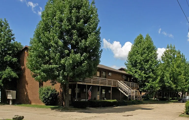 Riverbend — Photo 1