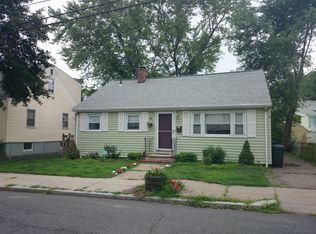 27 Vogel St, West Roxbury, MA 02132